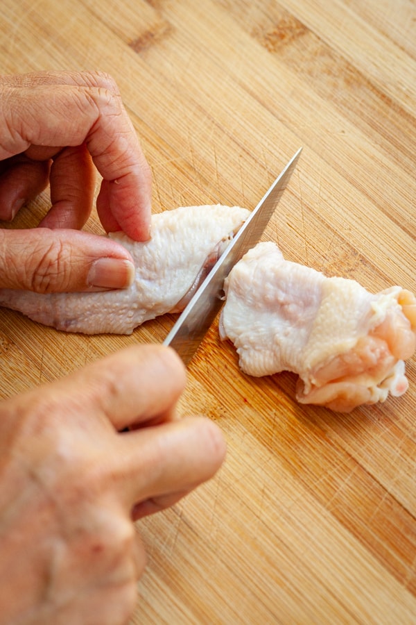 These Korean-style Chicken Wings in Yakima are So Sticky They Give you a  Glove